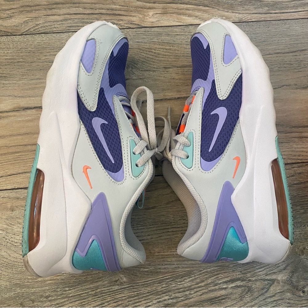 Used Nike Air Max Bolt (GS) size 4.5Y or Women’s size 6